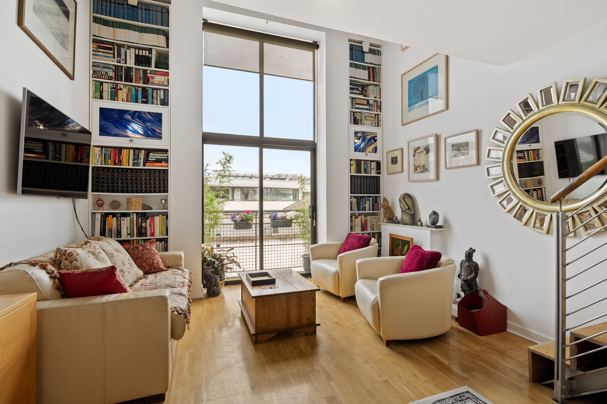 Apartment 11, 7a Fownes Street Upper, Temple Bar, Dublin 2, D02 TD36