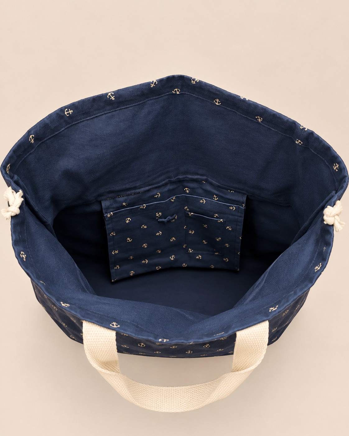 Anchor cinch tote, interior