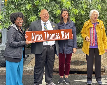 CM CH Alma THomas Way