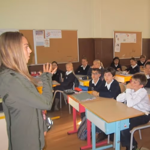 Delaney Ruston Screenagers Filmmaker speaking to a class