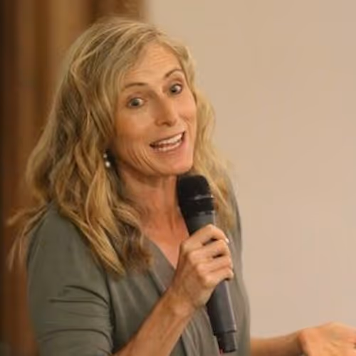 Delaney Ruston Screenagers Filmmaker speaking to a class