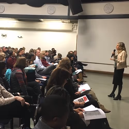 Delaney Ruston Screenagers Filmmaker speaking to a class