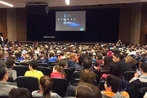 School watching screenagers