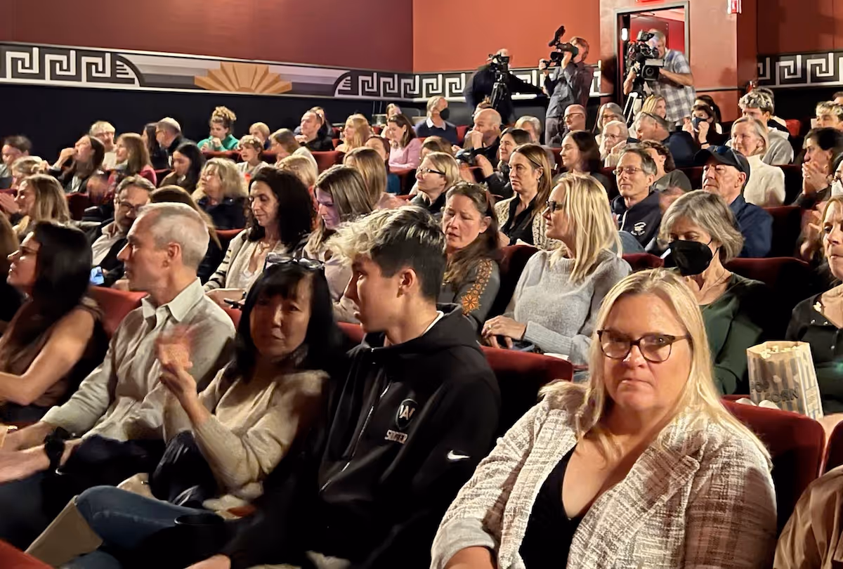 A full audience sat in their seats about to watch Screenagers Under The Influence at the Fairfax Premiere event
