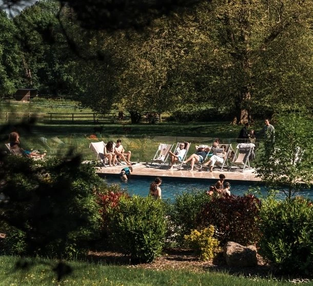 1-night weekend stay