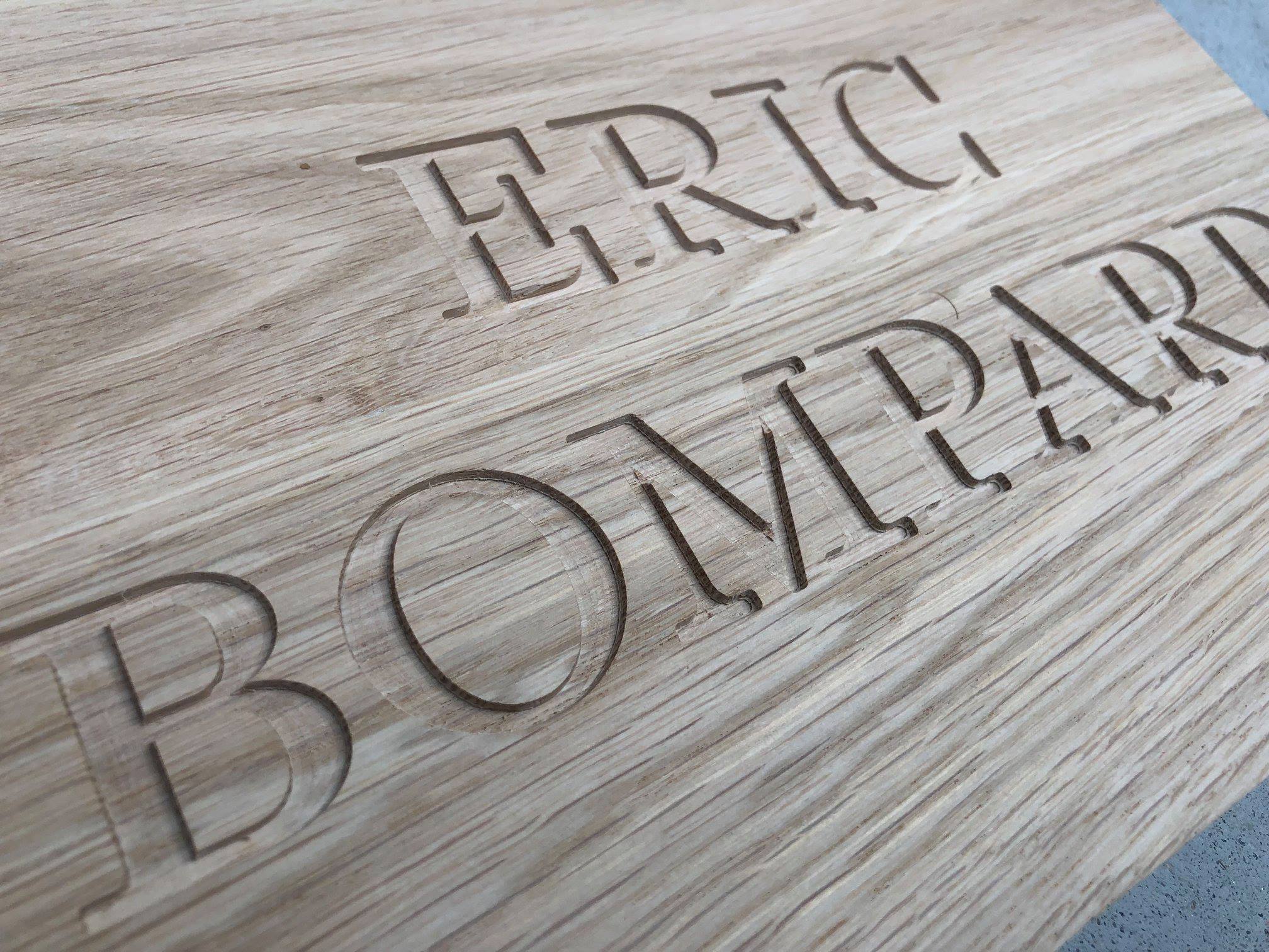 plaques pour les boutique Eric Bompard Studio Trigone