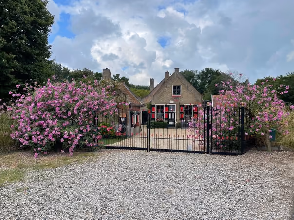 Bloemenpracht voor boerderij