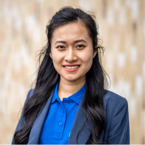 Hong Nhung Le