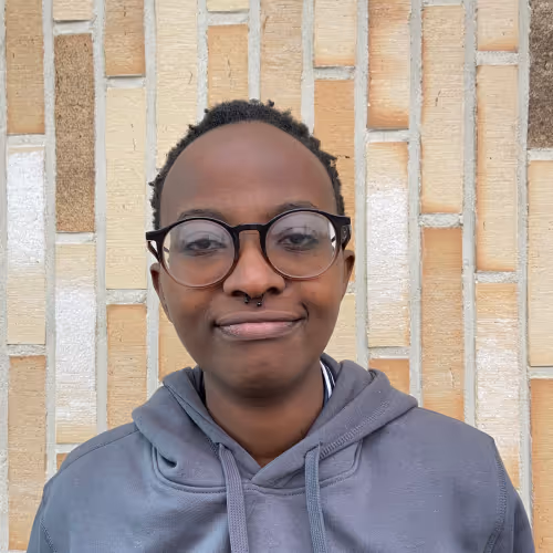  Emily Wandaka