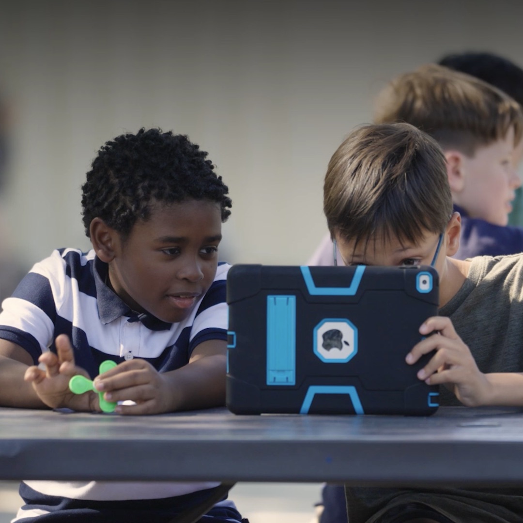 The Nation's Second-Largest School District Is Pulling Back on Screens