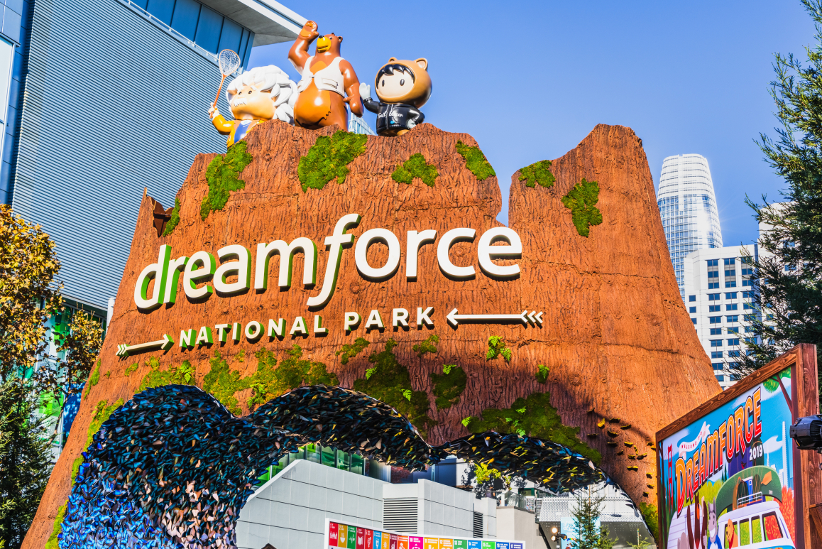 Dreamforce 2022 gateway entrance