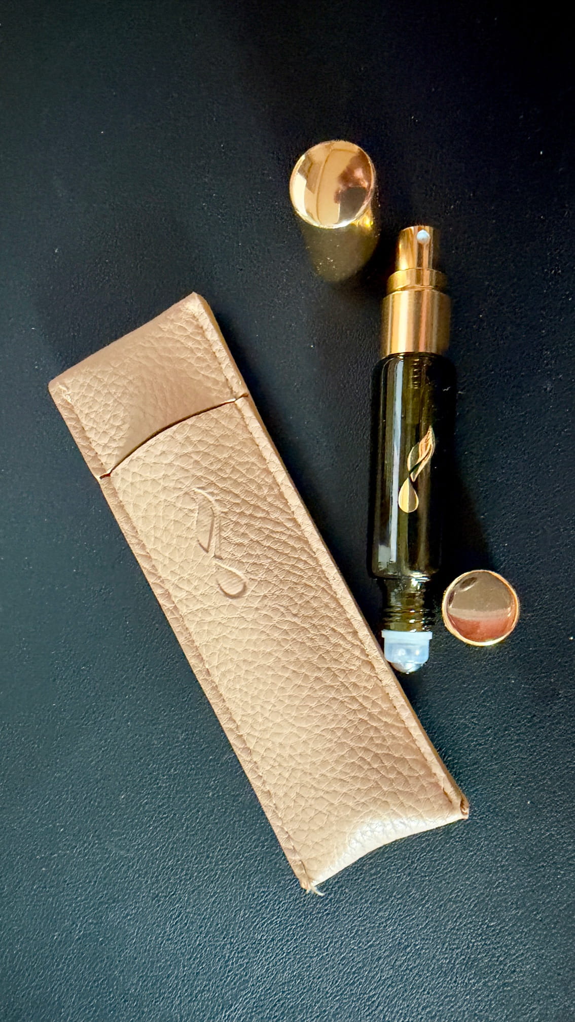 Roller & Spray Flasche mit Tasche für Unterwegs