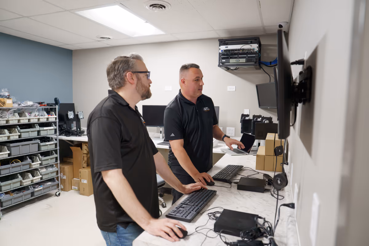 Make Crystal Clear Long Distance Calls With Our VoIP Services 