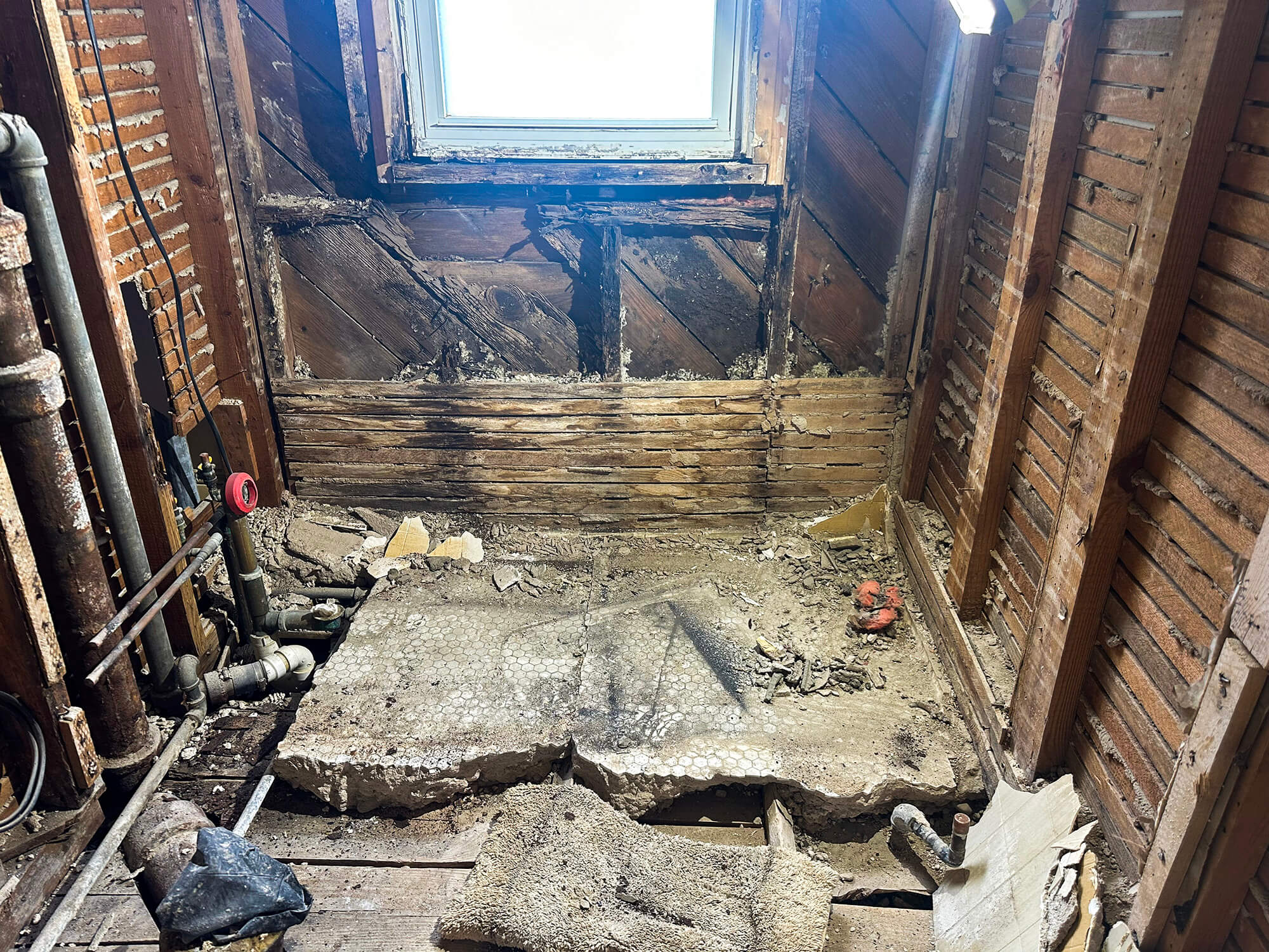 Complete demolition of the bathroom
