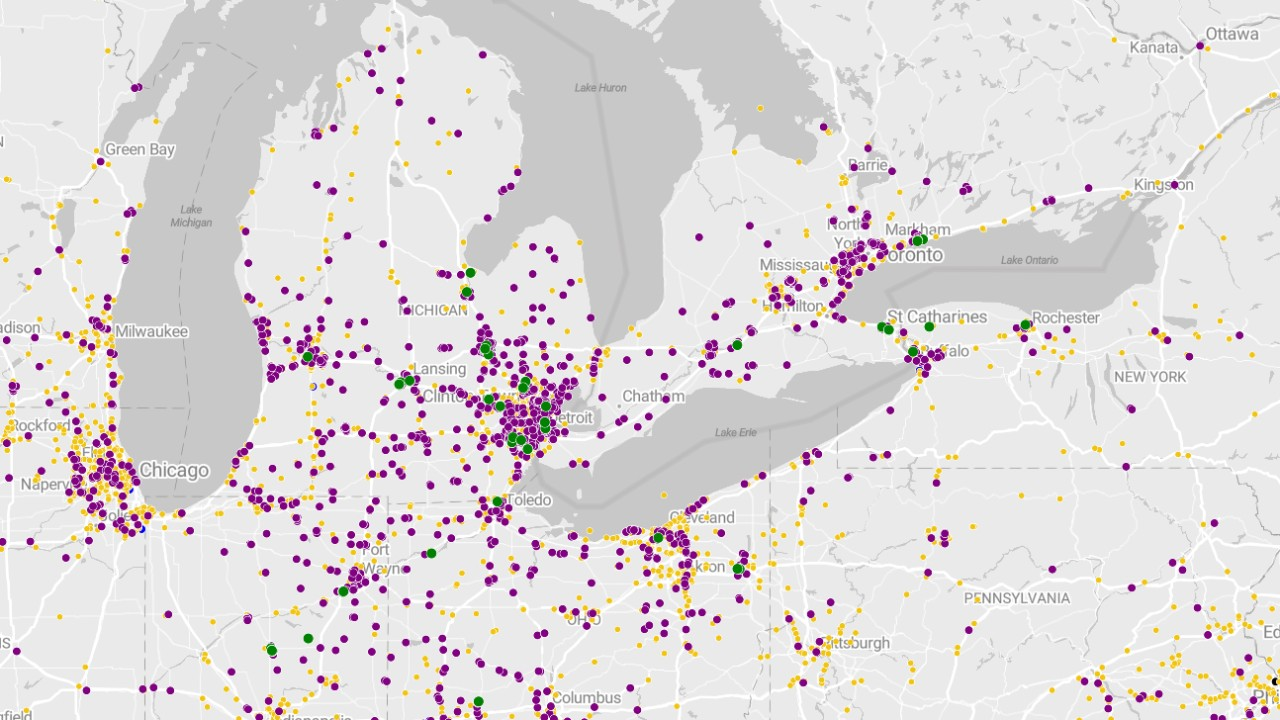 Screenshot of GM's SupplyMap tool used for supplier risk monitoring, showing hundreds of supplier locations across the Great Lakes region, clustered around Detroit, Chicago, Toronto and Cleveland.