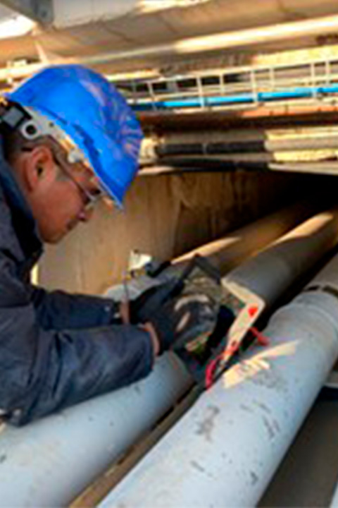 Long-Range UT Signal Characterization: A-Scan Morphology and Structural Reflector Analysis Guide