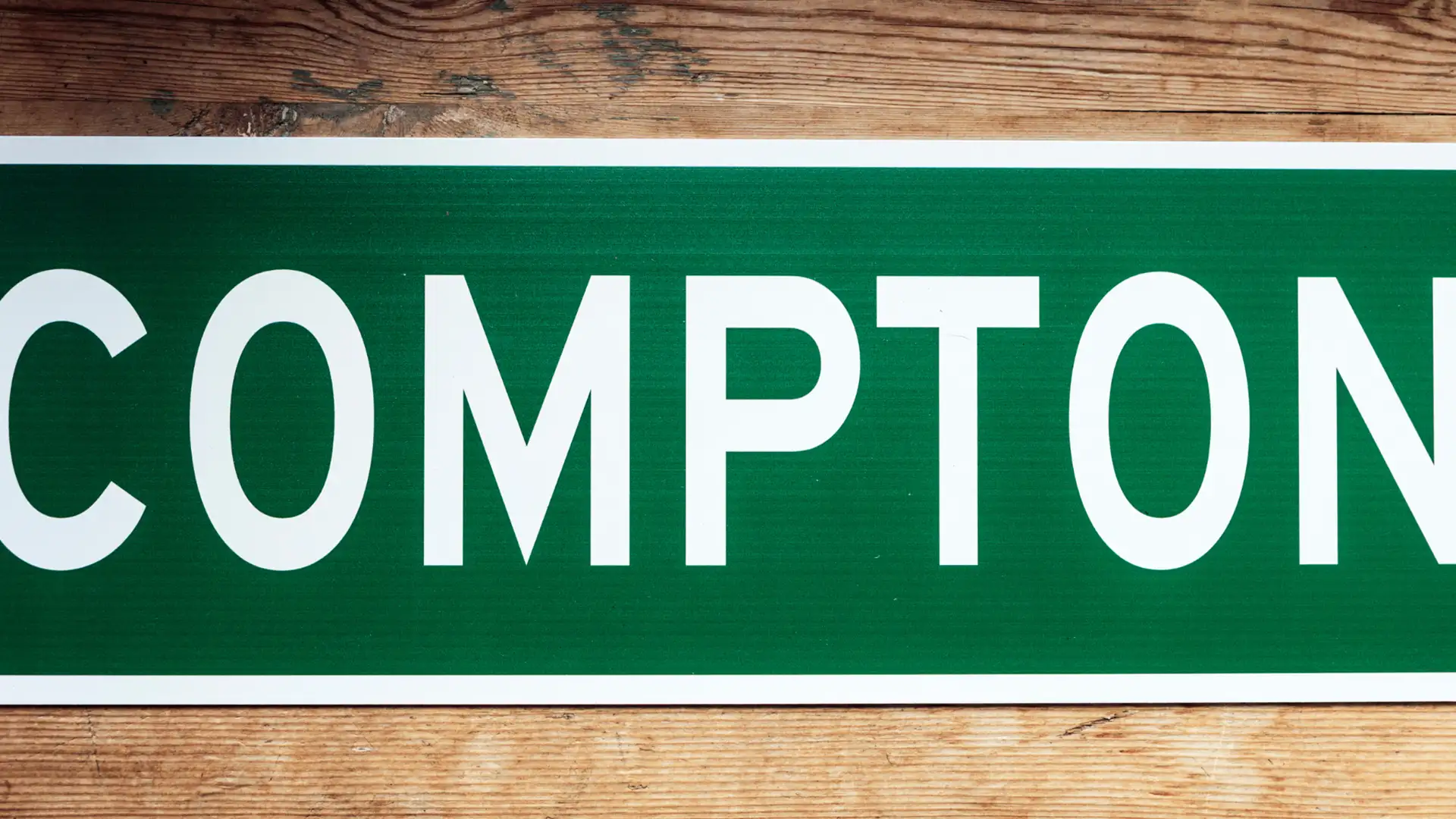 Injured person consulting personal injury lawyer in Compton for compensation