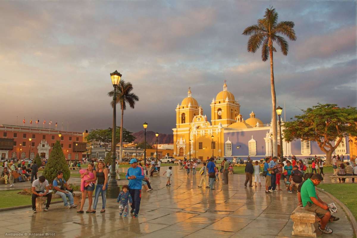 Plaza De Armas Trujillo