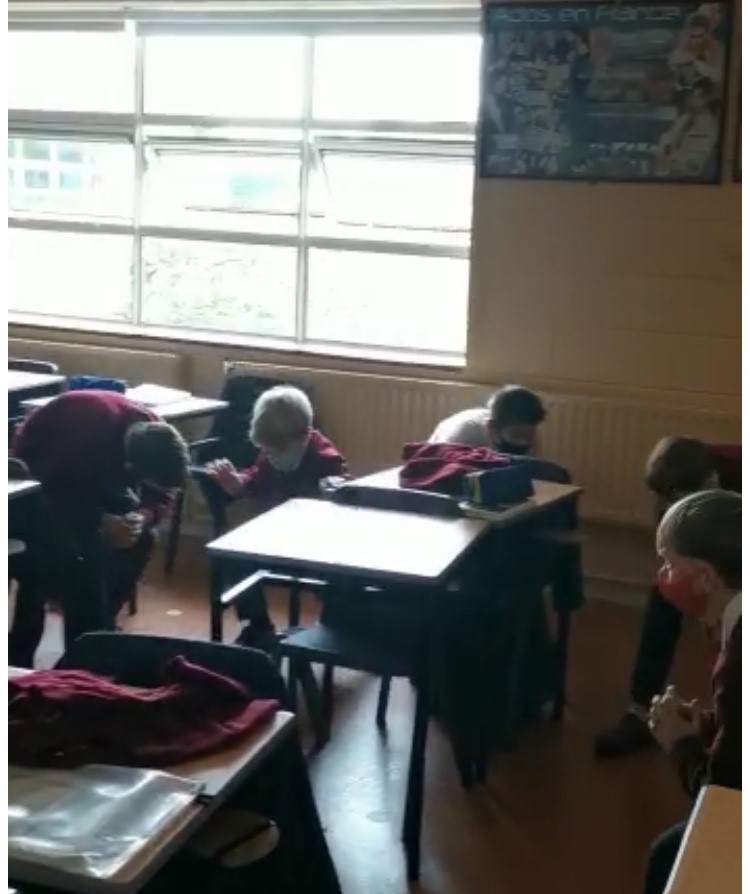 2021-11-19T13:43:41.395Z