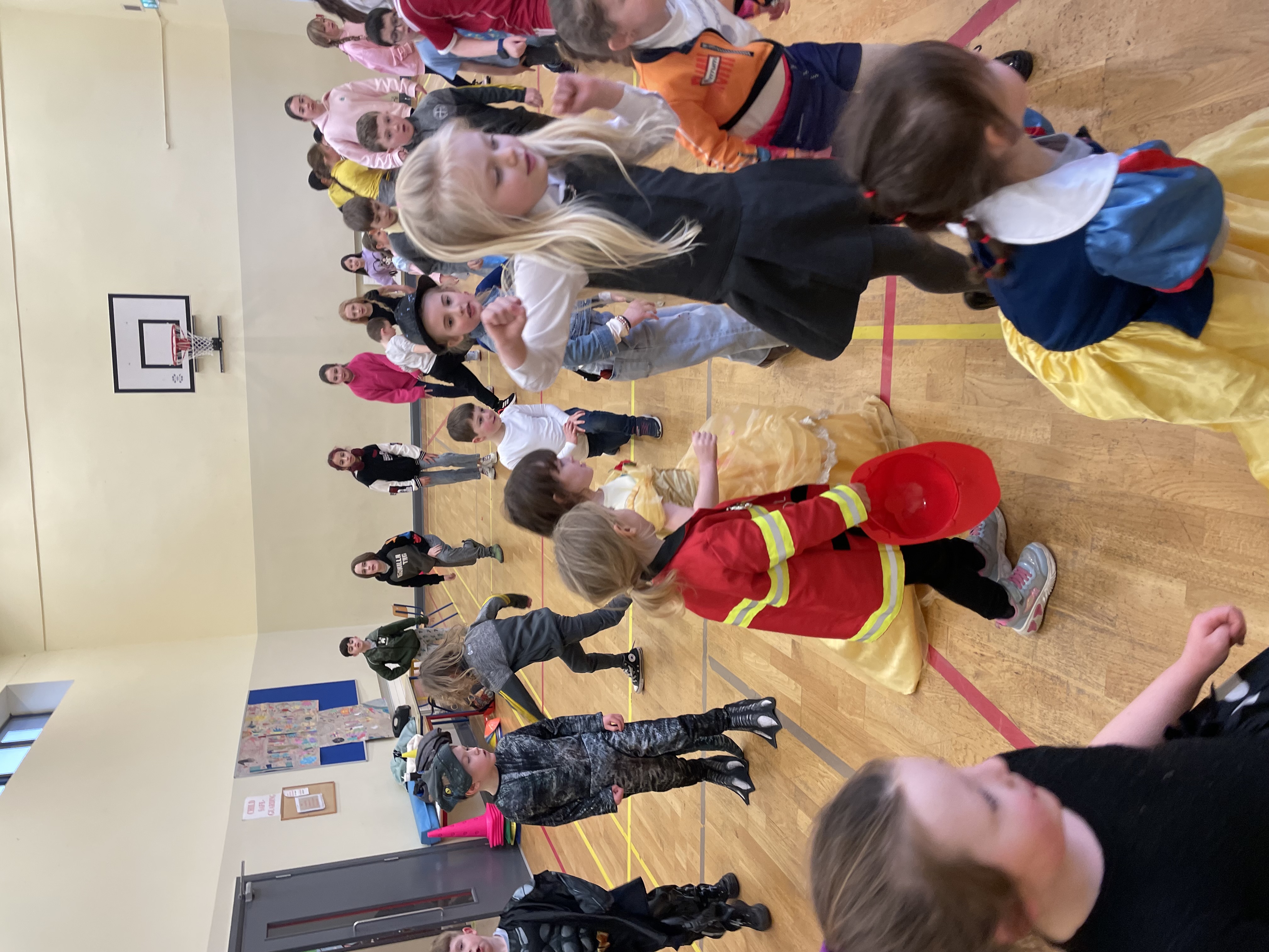 Leugh NS-2026-03-09T11:09:41.669Z-teambuilding