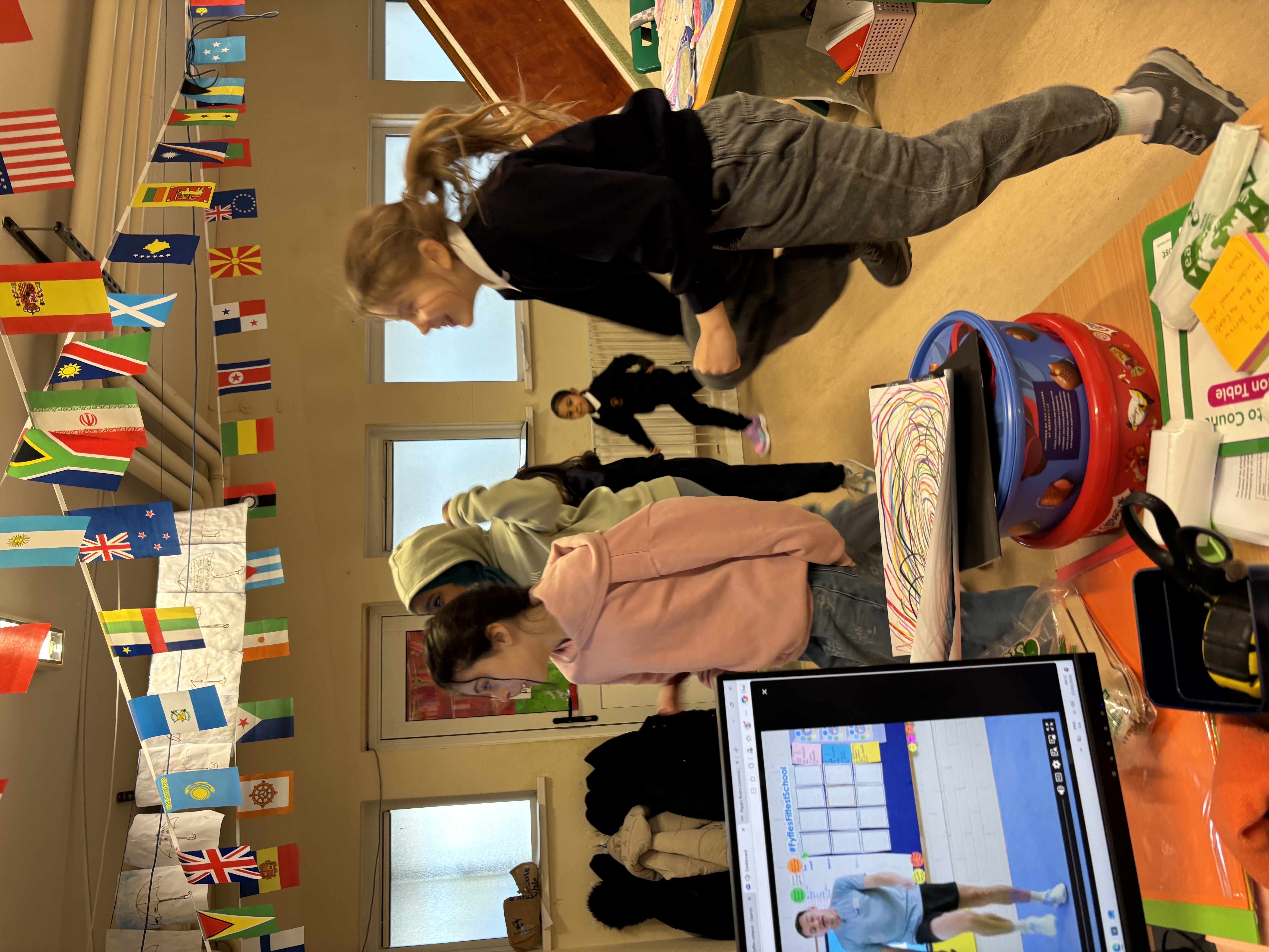 Presentation Primary School-2026-03-27T09:18:42.170Z-teambuilding