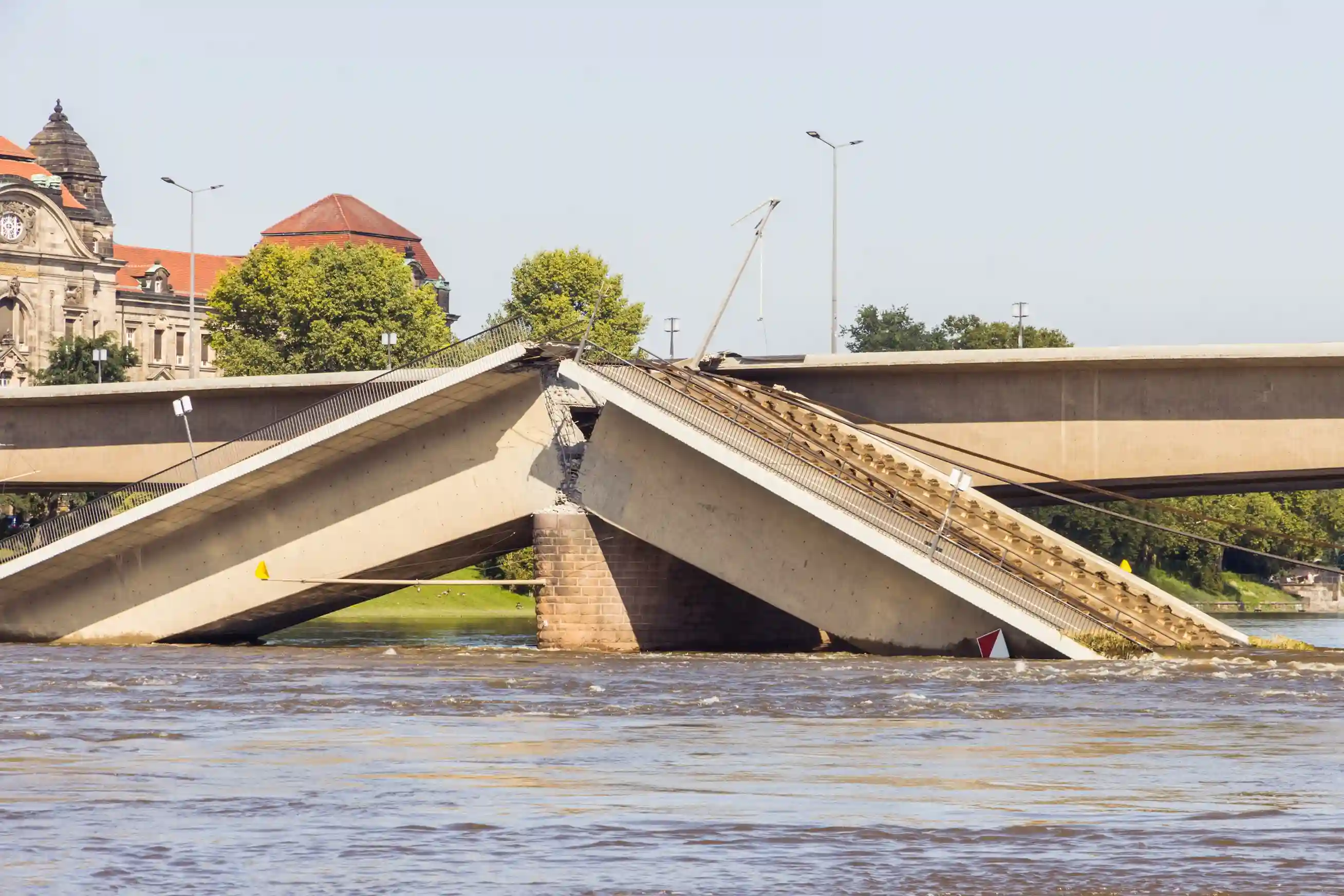 zusammengebrochene Brücke