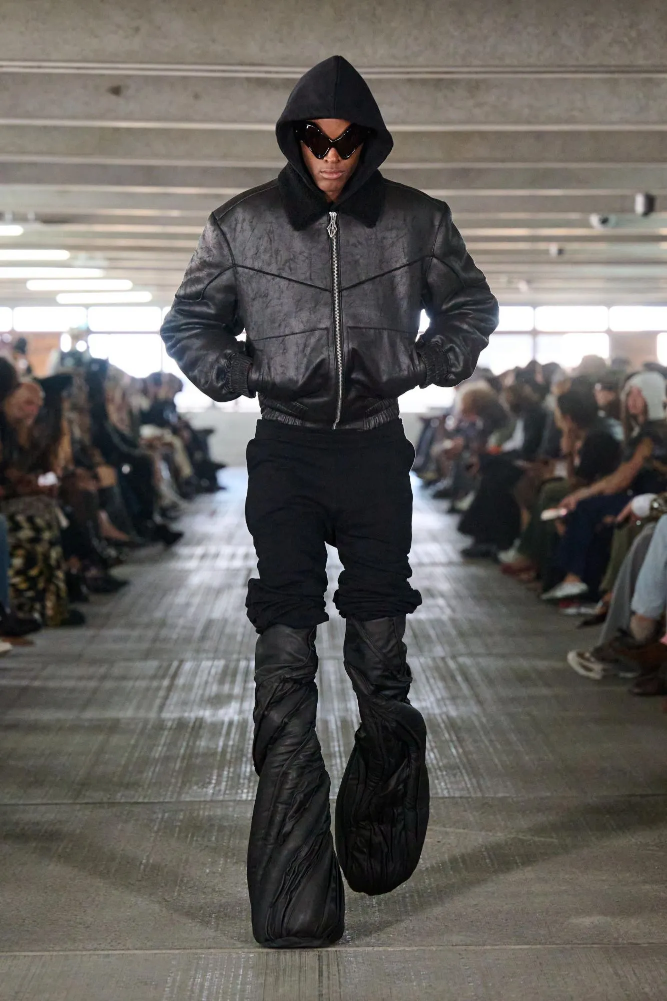 Han Kjøbenhavn S/S 26: Suburban Armor for the End Times, runway