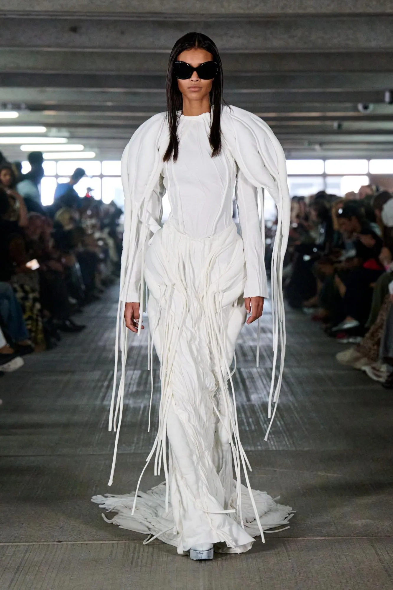 Han Kjøbenhavn S/S 26: Suburban Armor for the End Times, runway