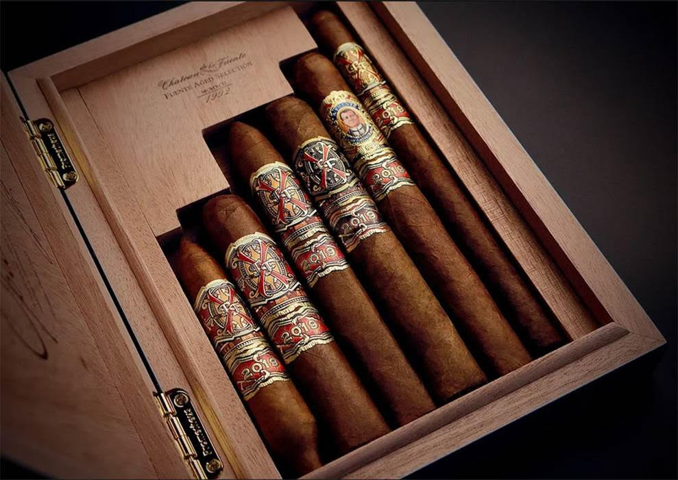 Arturo Fuente Opus 6 2023 Sampler (Red)