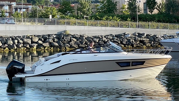 Uttern D77