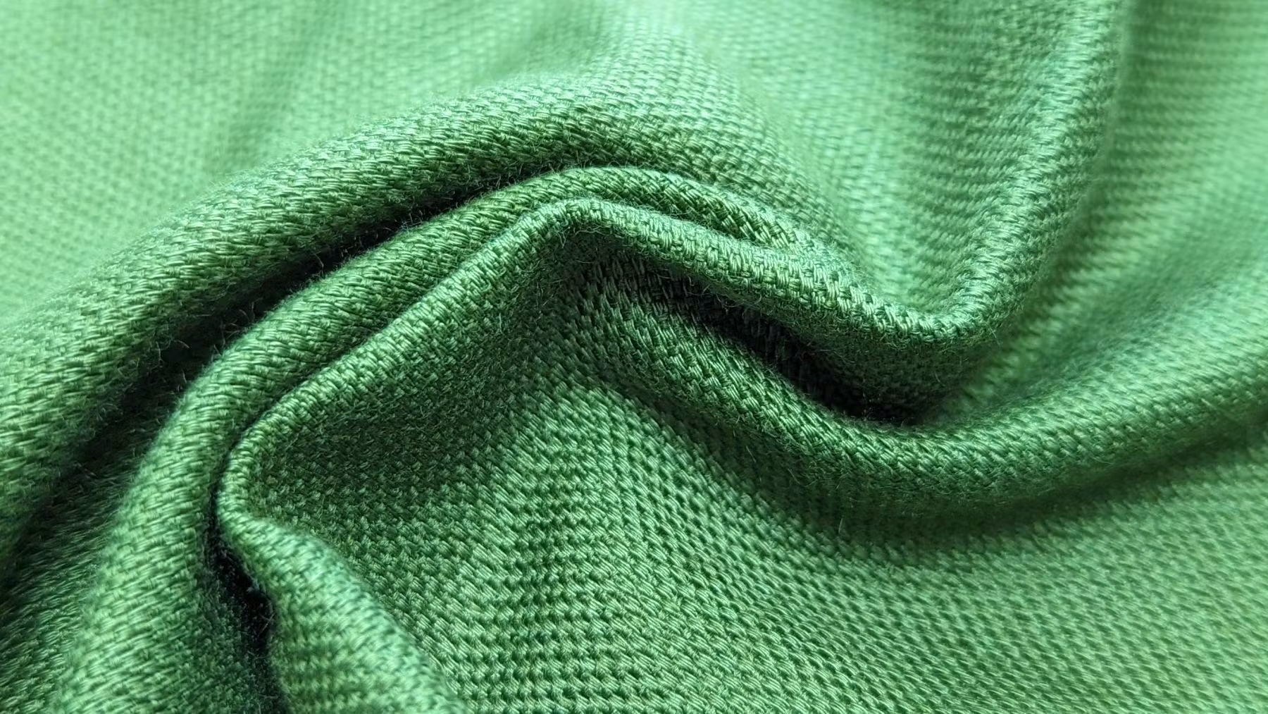 L'objectif de la start-up suisse est d'établir le matériau auprès des marques de mode internationales. Si elle y parvient, des labels plus petits pourraient suivre, ce qui rendrait le matériau plus abordable pour tous.  OceanSafe