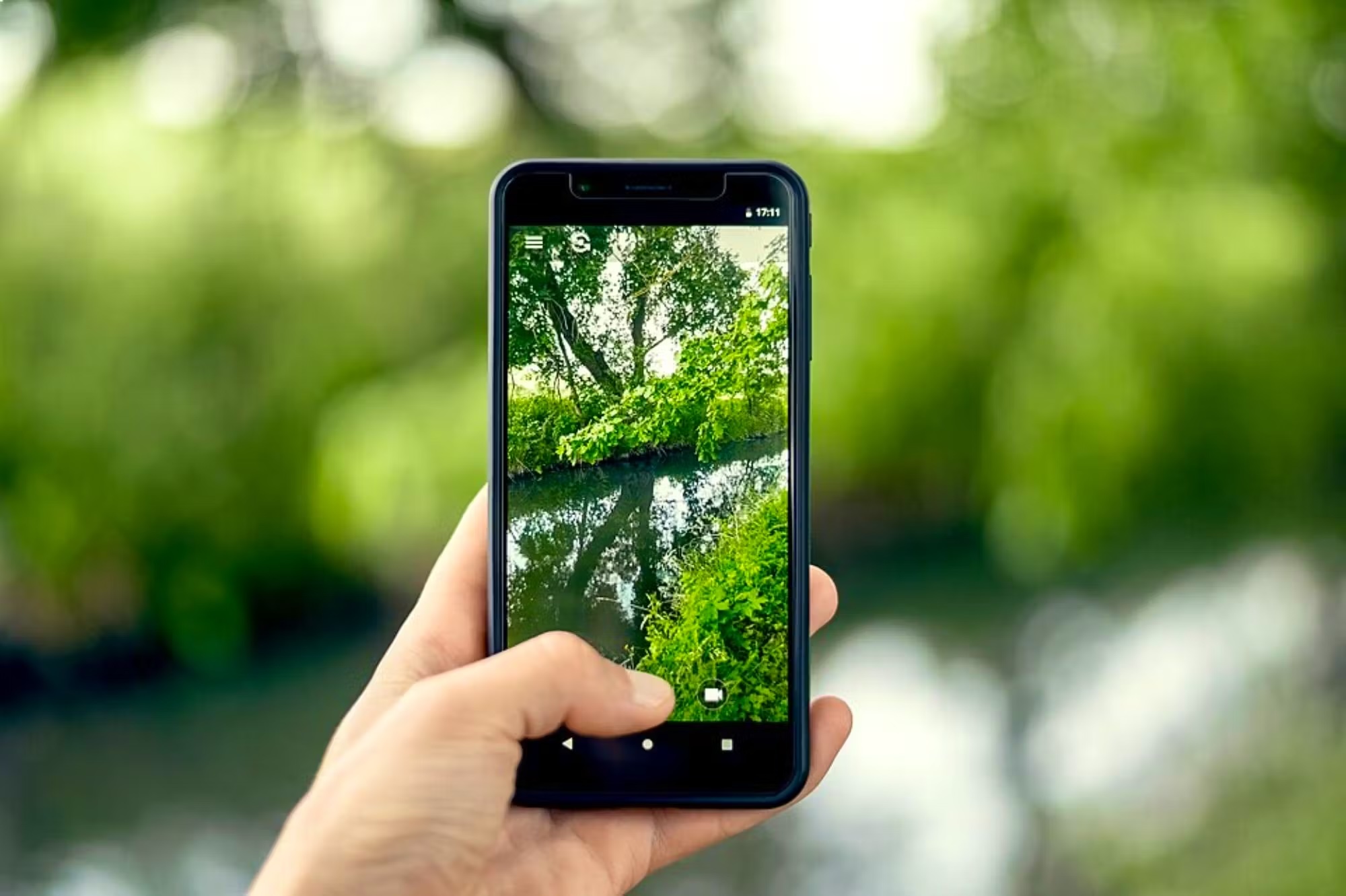 I produttori elogiano lo Shiftphone come "lo smartphone più modulare del mondo". Il cacciavite è incluso e la garanzia rimane valida anche per le riparazioni a domicilio.  Triskal | Wikimedia | CC BY-SA 4.0