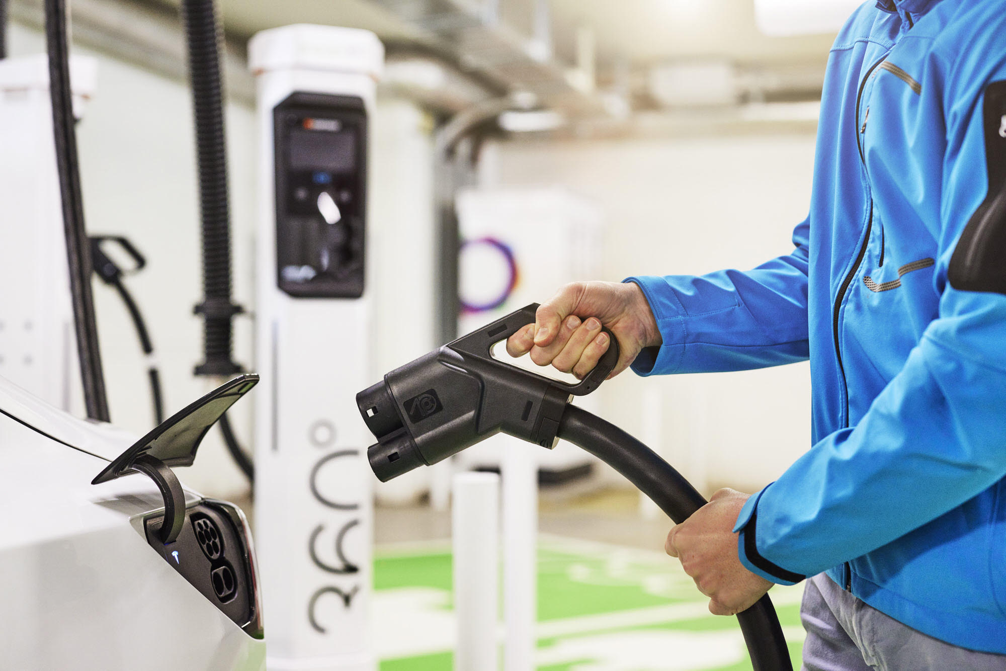 Ricarica veloce nel centro commerciale di Regensdorf.