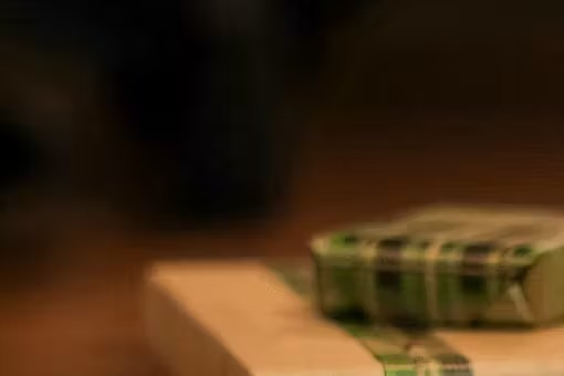 Die Solarvignette oder eine Mitgliedschaft bei WWF, Greenpeace oder Pro Natura eignen sich gut als Geschenk für Familienmitglieder, die überzeugt sind, keine Geschenke zu brauchen.Solafrica