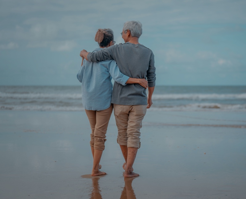 Aktiv gemanagte Fonds - Ehepaar am Strand
