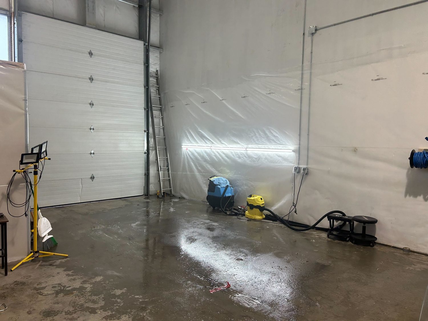 Front bay