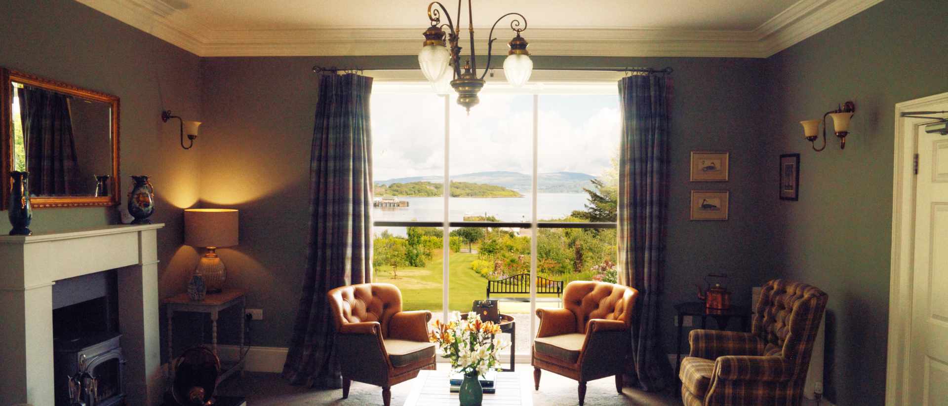 Exquisite guesthouse accommodation and delightful small restaurant at Craignure, on the Isle of Mull, Scotland