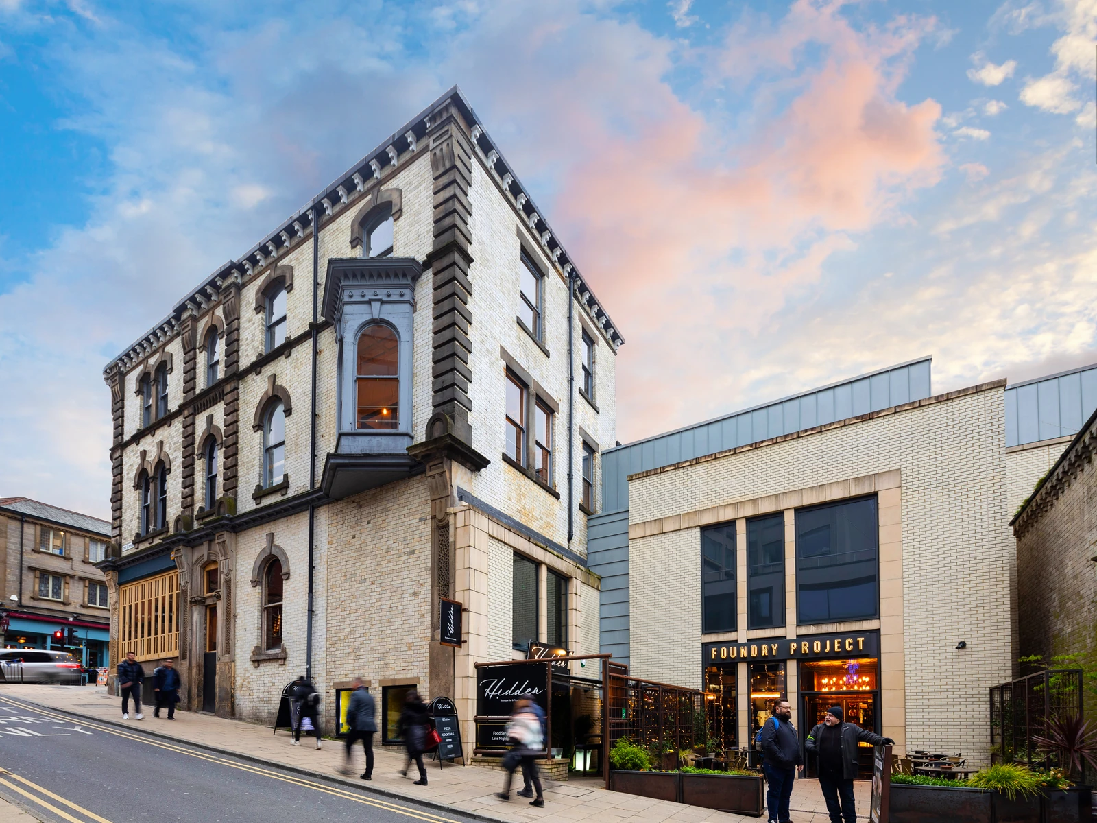 photo 8 Commerces à Harrogate