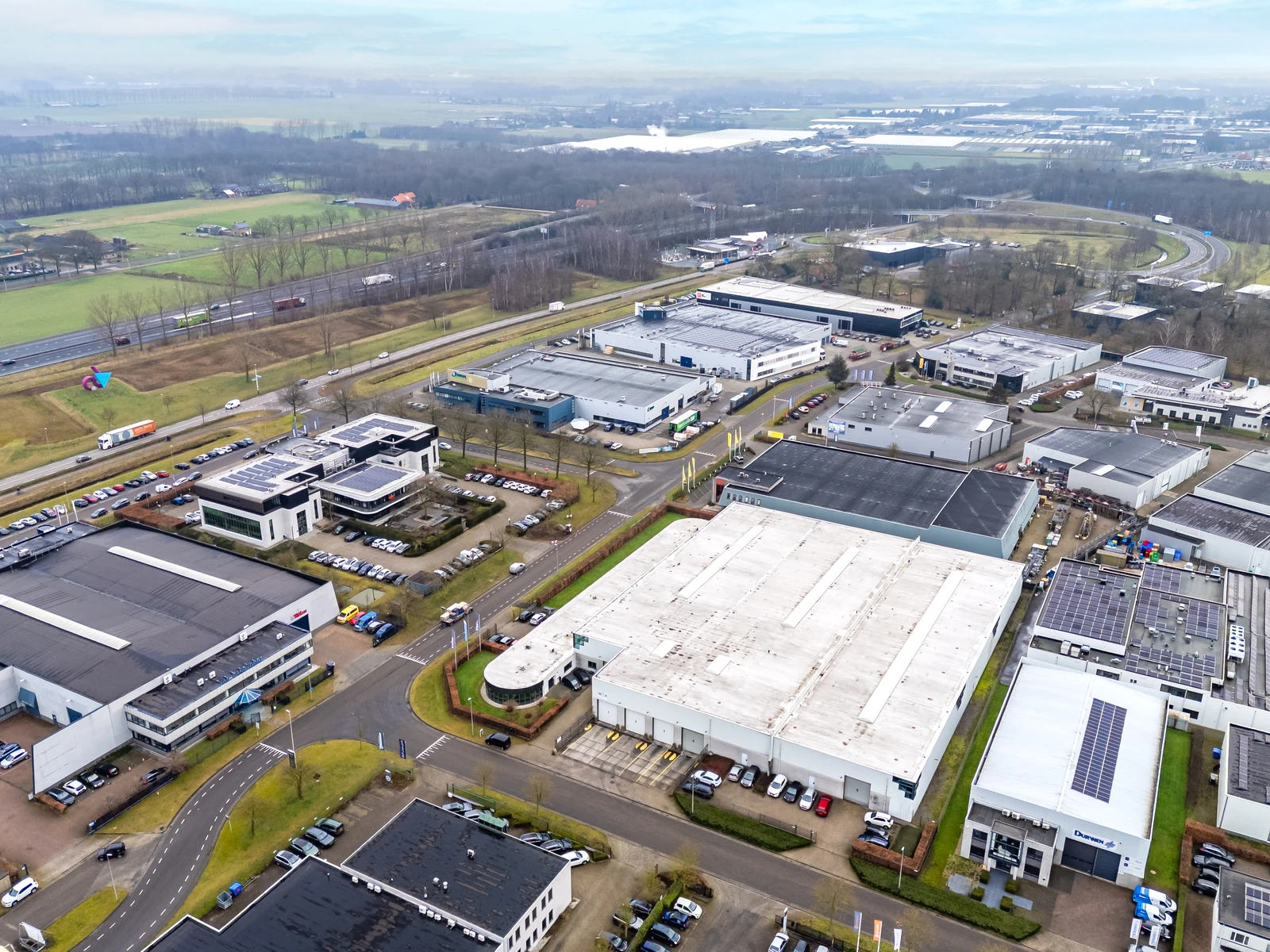 photo 7 Entrepôt et bureaux à Drunen