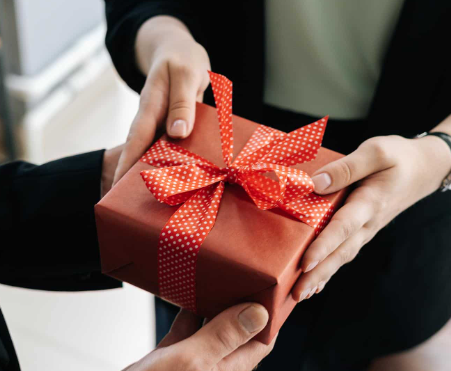 Welcome Gift Ideas for a New Employee