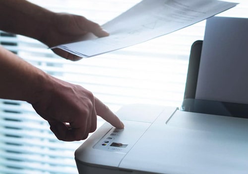 Nouvel'R Energie vous accompagne pour une réparation gratuite de fuite sous panneaux