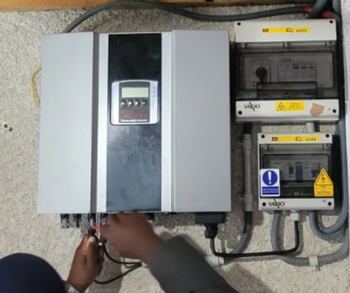 Onduleur effekta en arrêt après un violent orage.