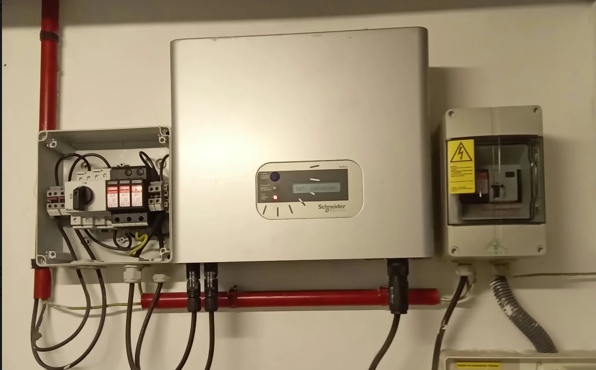 Onduleur schneider sunezy en défaut isolation.