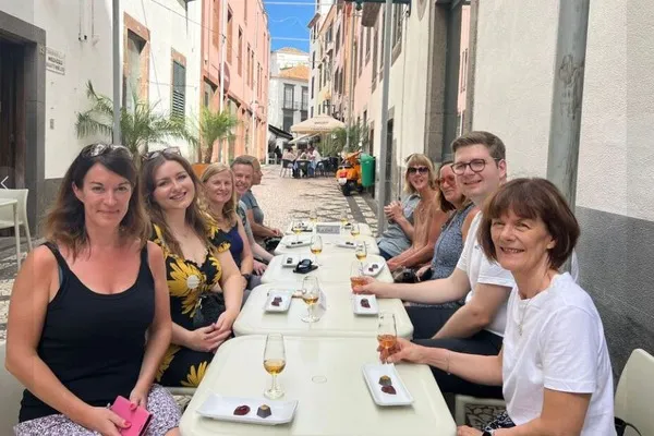 Food and Wine Tour in Madeira - team 1