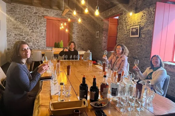 Wine and Sugar Walking Tour in Madeira - team 2