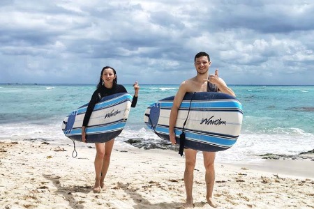 Surfing in Playa del Carmen - Team 1