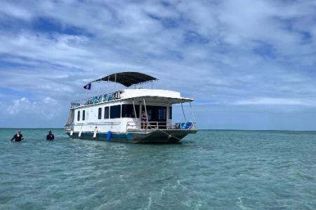 Boat tour in Belize - Team 1