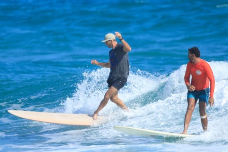 Surfing in Cabarete - Team 1