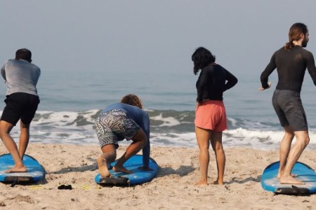 Surfing in Goa - Team 3