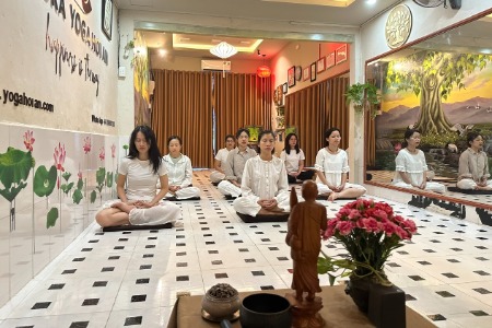 Yoga in Hoi An - Team 1